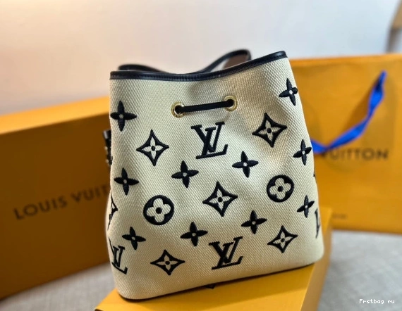 First bag ru MM VUITTON NÉONOÉ LOUIS 0804